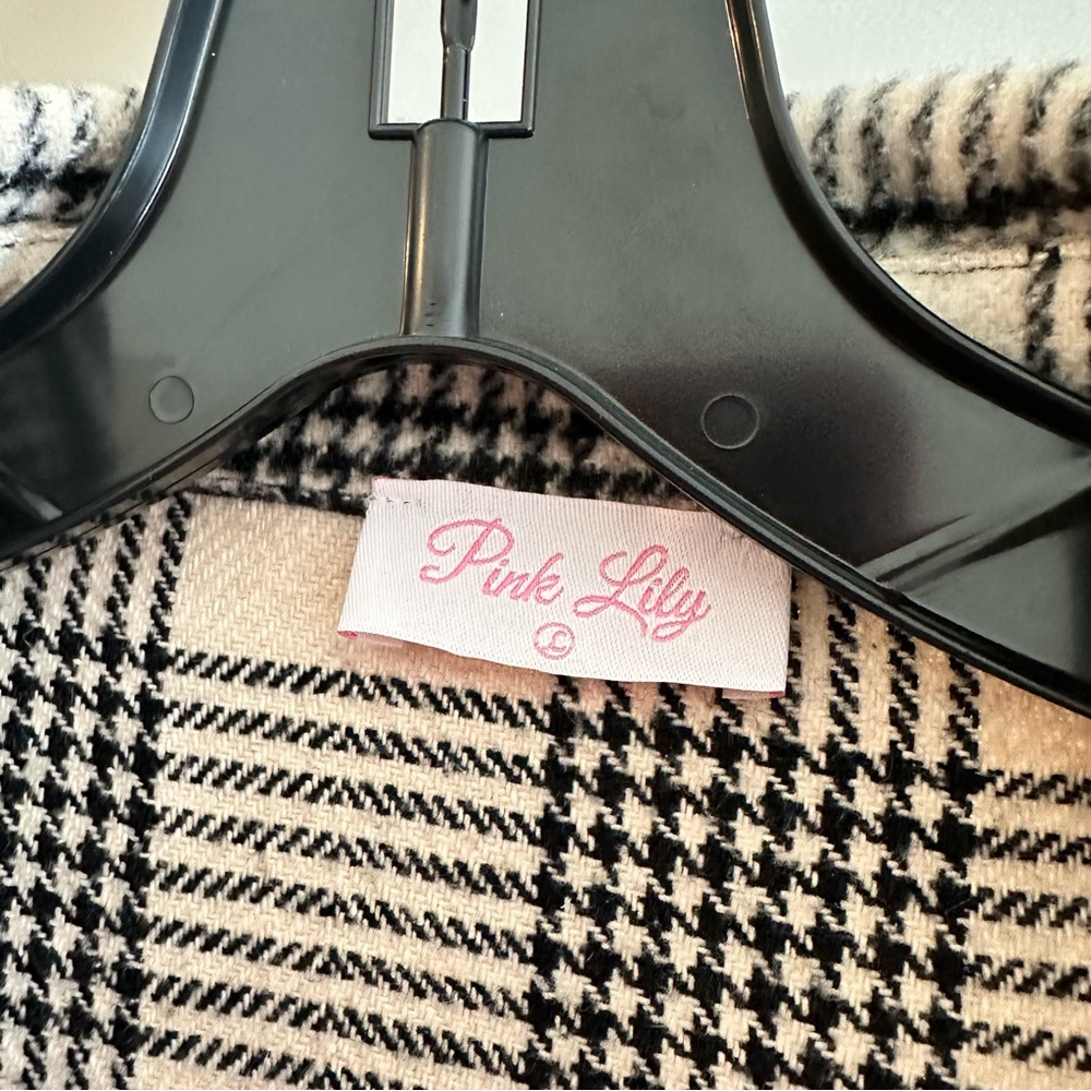 Pink Lily Shacket - Picture 3 of 4